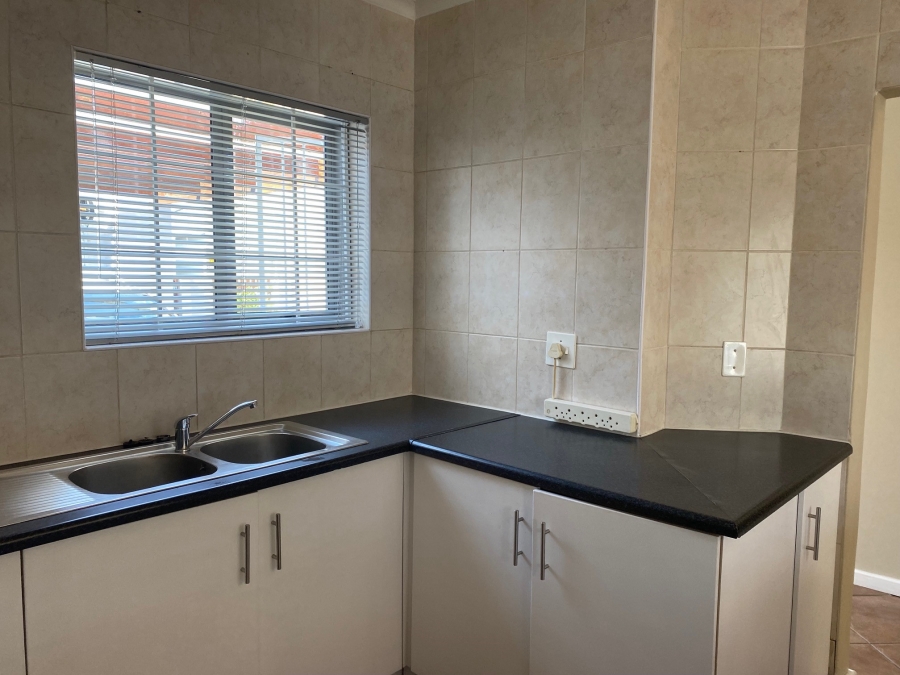 2 Bedroom Property for Sale in Parklands Western Cape